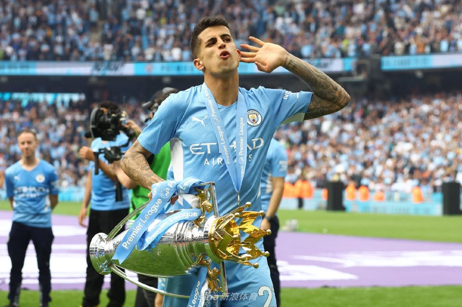 在德甲竞争 在德甲竞争