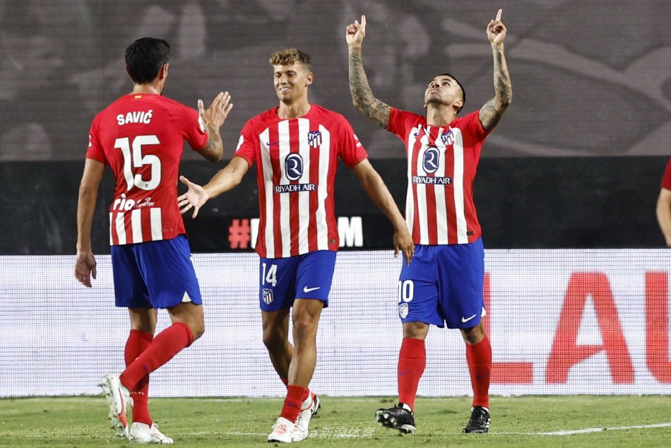 全面压制 全面压制