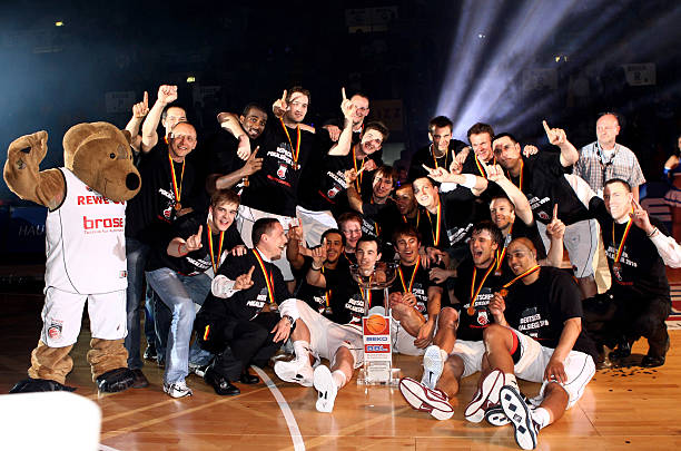 低球员受伤 低球员受伤