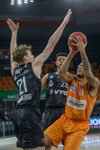 转会市场上 转会市场上